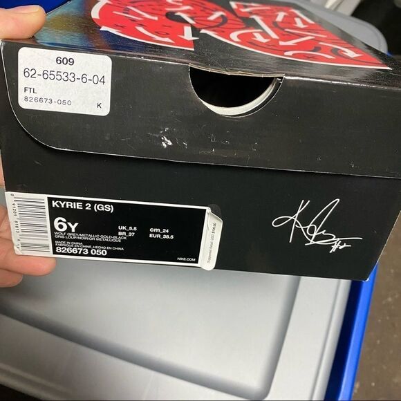 Nike Kyrie 2's Battle Gray Gold High top basketball sneakers shoes 6Y 7.5 womans - Picture 8 of 14